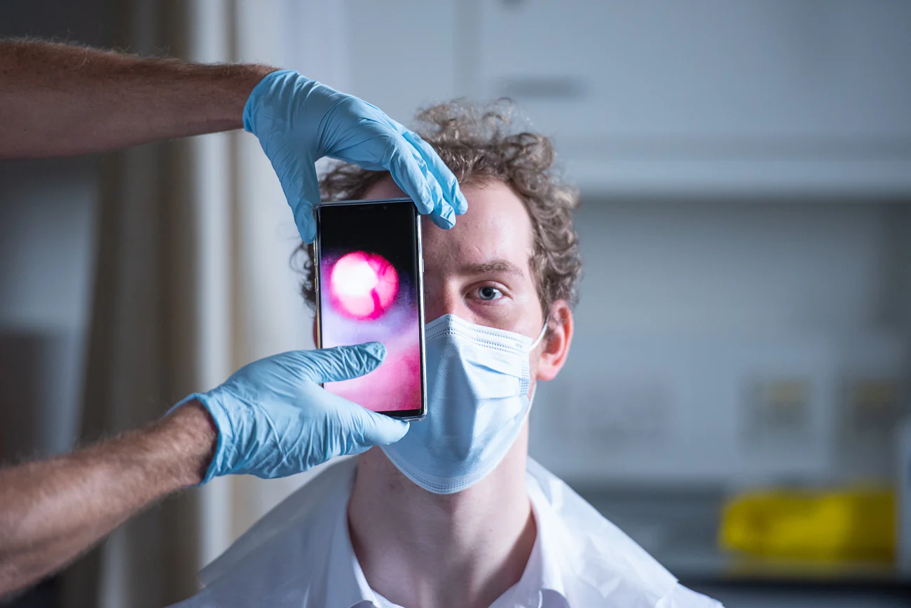 Arclight Pocket-Sized Ophthalmoscope and Otoscope – Rechargeable - Image 3