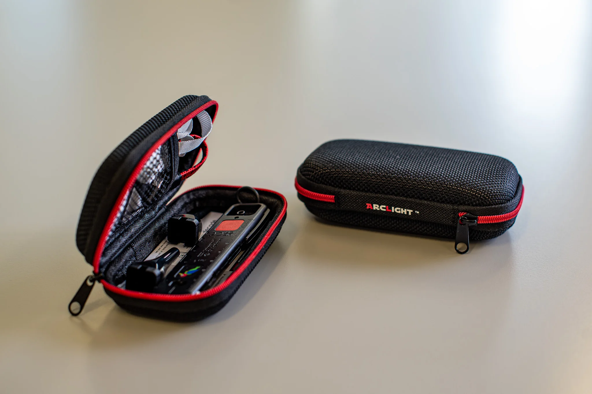 Arclight Pocket-Sized Ophthalmoscope and Otoscope – Rechargeable - Image 4