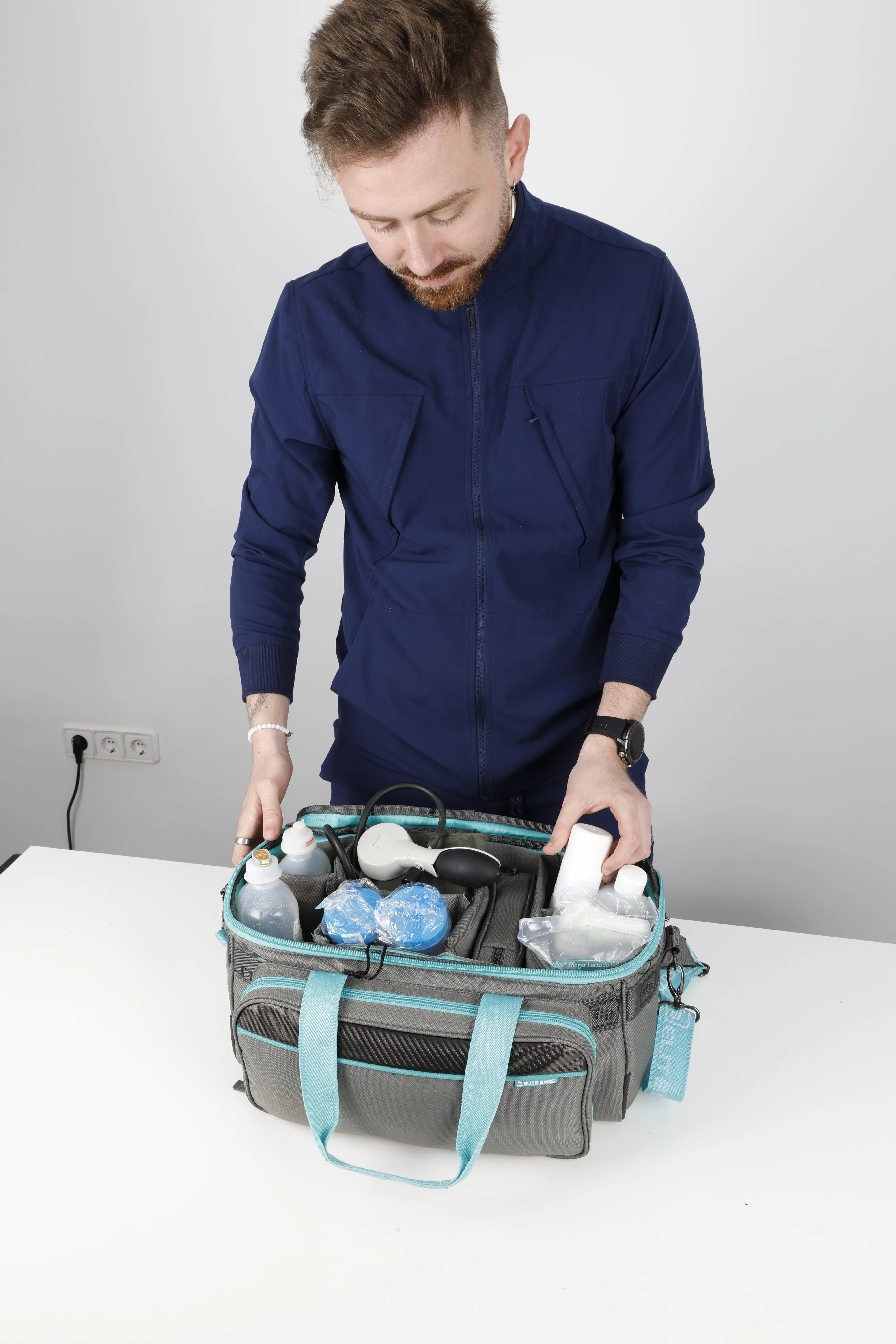 Elite Lightweight Medical Bag - Image 9